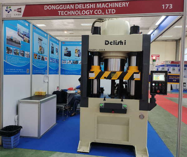 28多多液压机参加2023越南国际工业制造与配套展览会